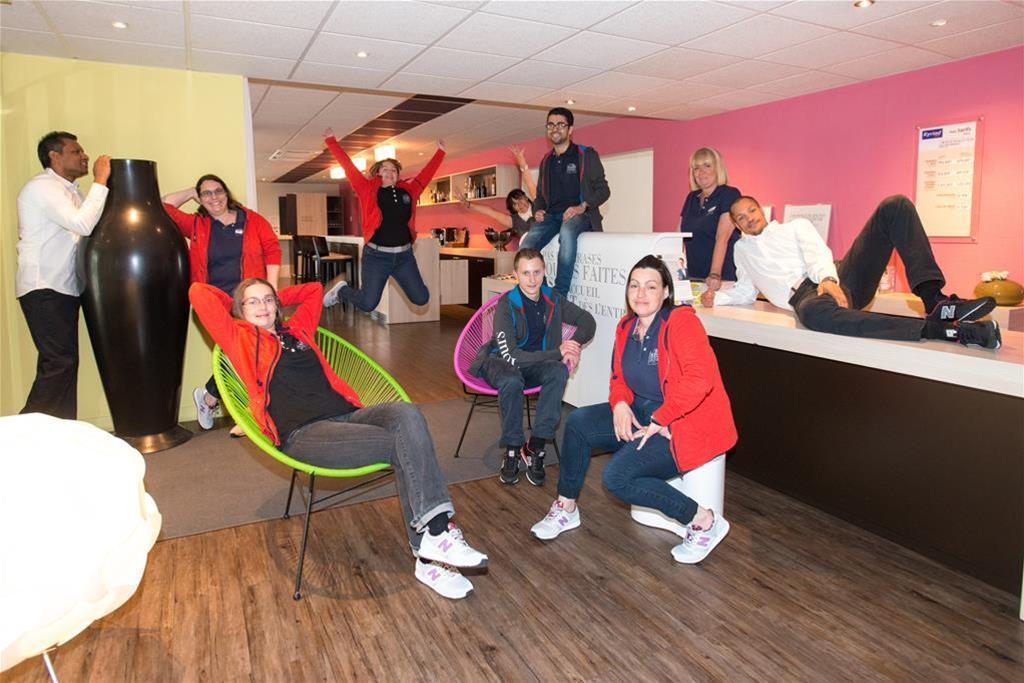 Kyriad Tours Sud - Chambray Les Tours Exterior foto